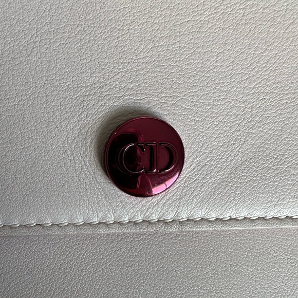 Beautiful Christian Dior Addict pink envelope clutch/wristlet w/ authentication - Picture 6 of 12